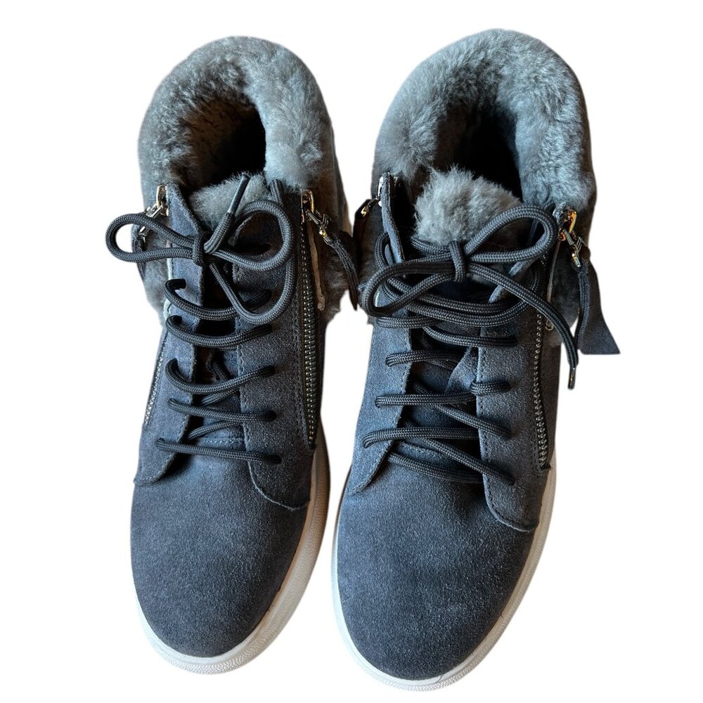 Cloud Nine Women’s Size 8 Gray Suede and Sheepskin Ankle Boots - Picture 2 of 15